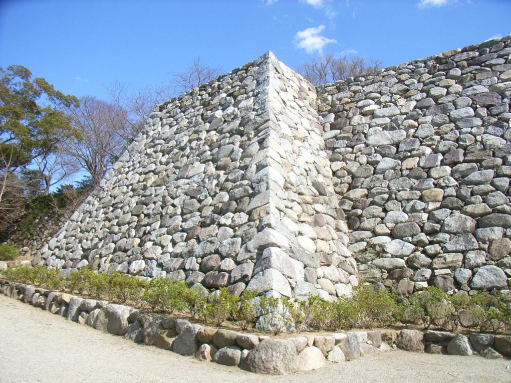 松阪城は蒲生氏郷が造った城で、現在城跡は公園になっています。