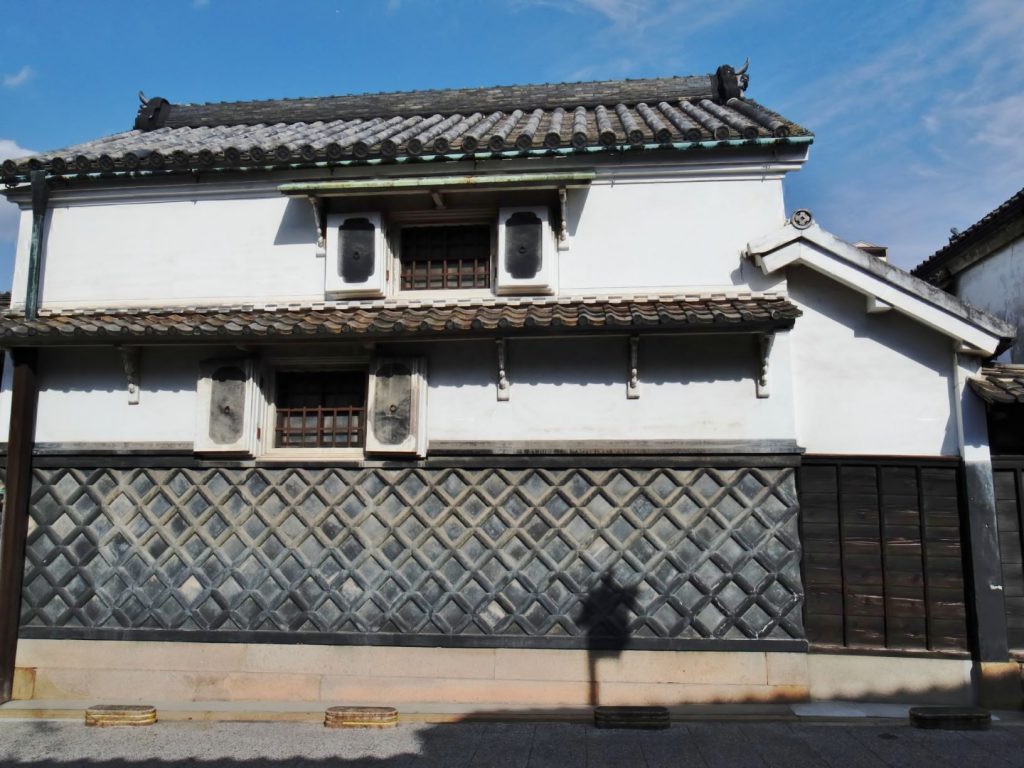 燃えにくい土蔵造りの家屋の建設も奨励されました