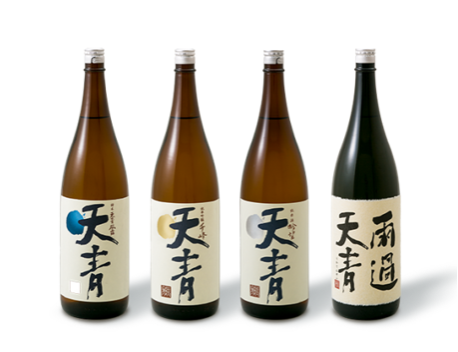 熊澤酒造が販売する日本酒天青が４種類並んでいる様子
