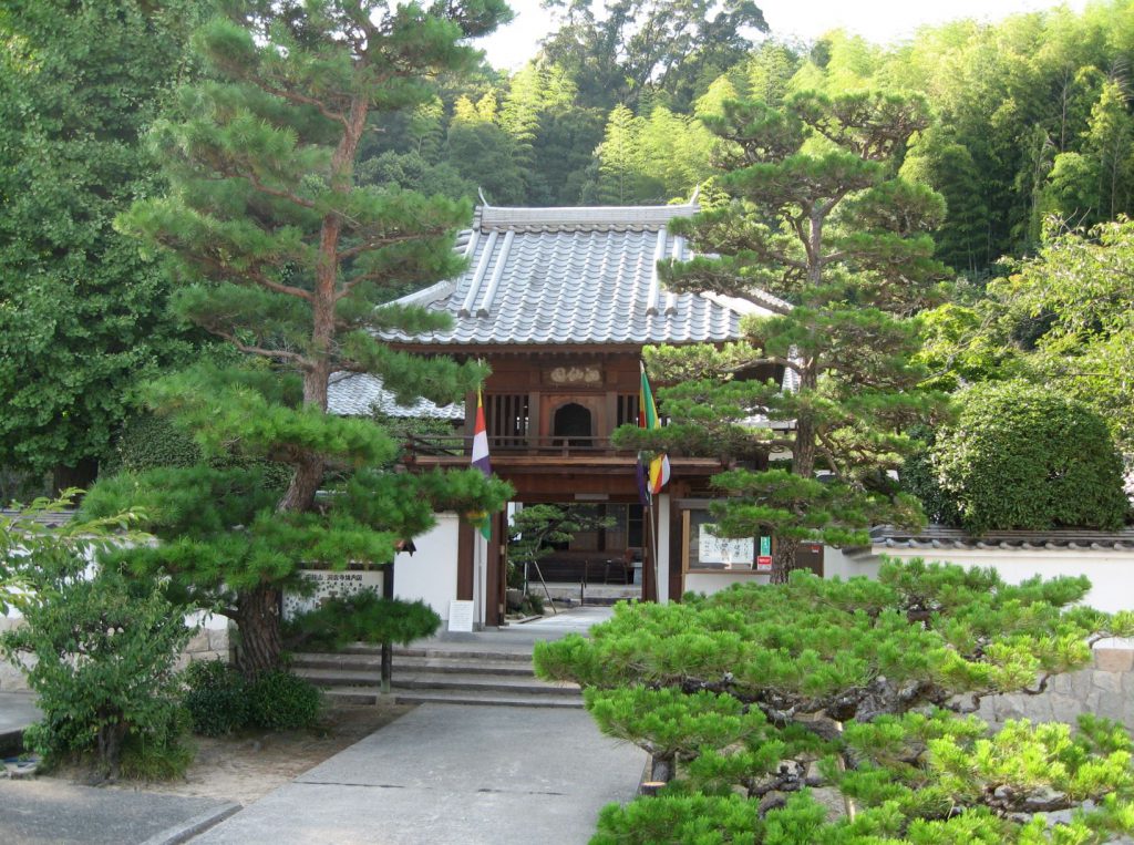 洞雲寺は江戸時代には毛利氏から手厚い保護を受けました