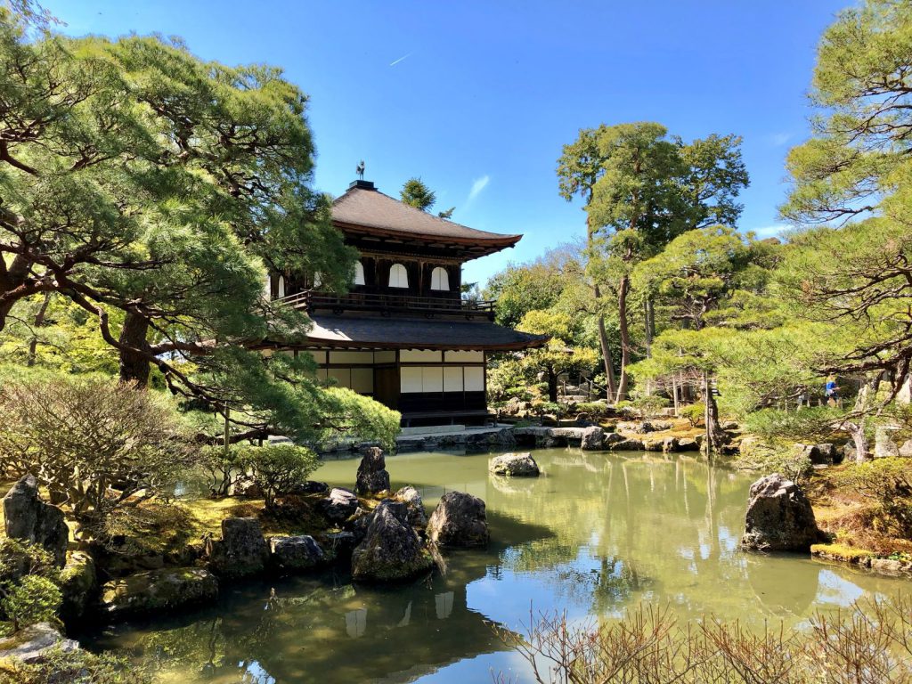 足利義政が建てた銀閣寺、現在の様子。