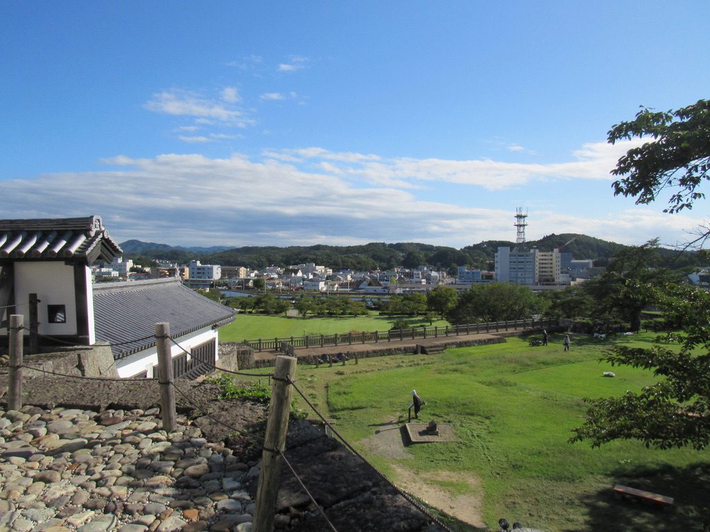 本丸から見た白河市内