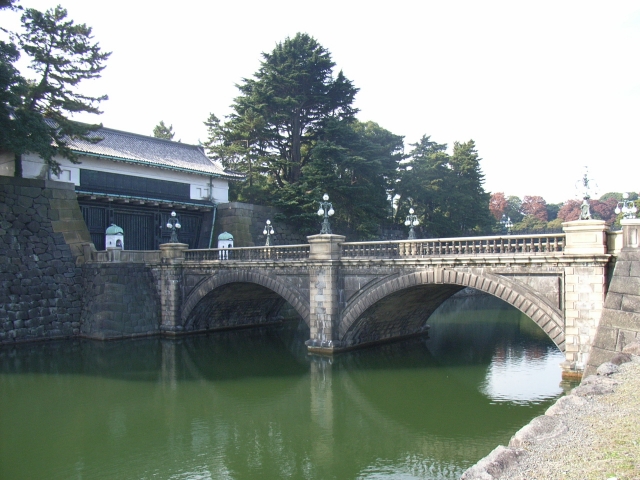 太田道灌によって築かれた江戸城は江戸幕府の本拠地となり、繁栄しました