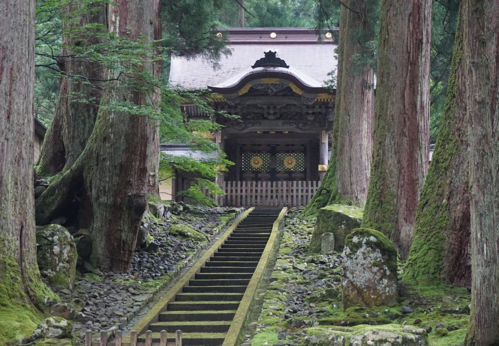 永平寺は曹洞宗の本山として知られています