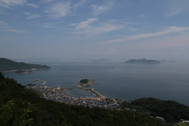 鞆の浦で光厳上皇の院宣を受け取った尊氏は水路京都を目指します