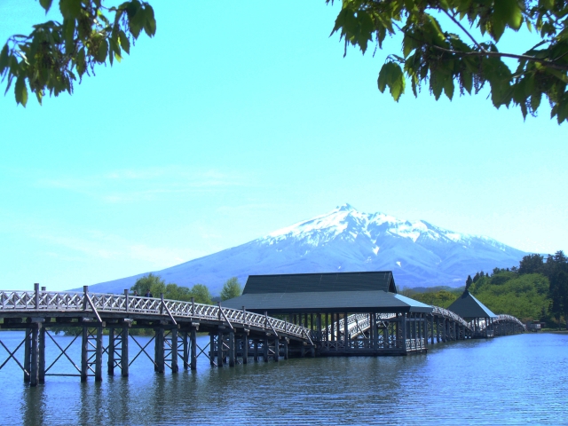 鶴の舞橋