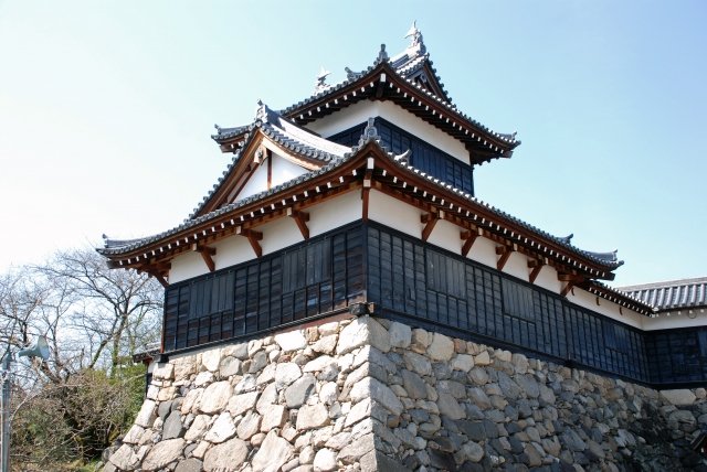 大和郡山城は秀長の手によって大改修され近代城郭として整備されました