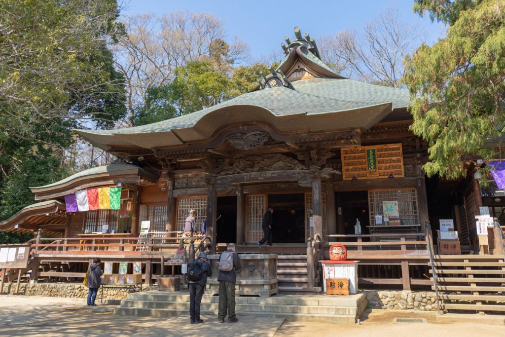 深大寺の外観。歴史を感じる古く趣のある様子。