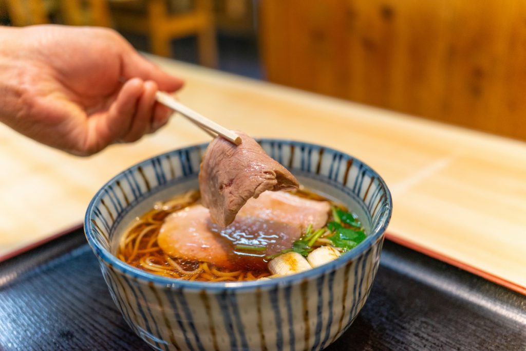 大師茶屋の深大寺そば「鴨南」