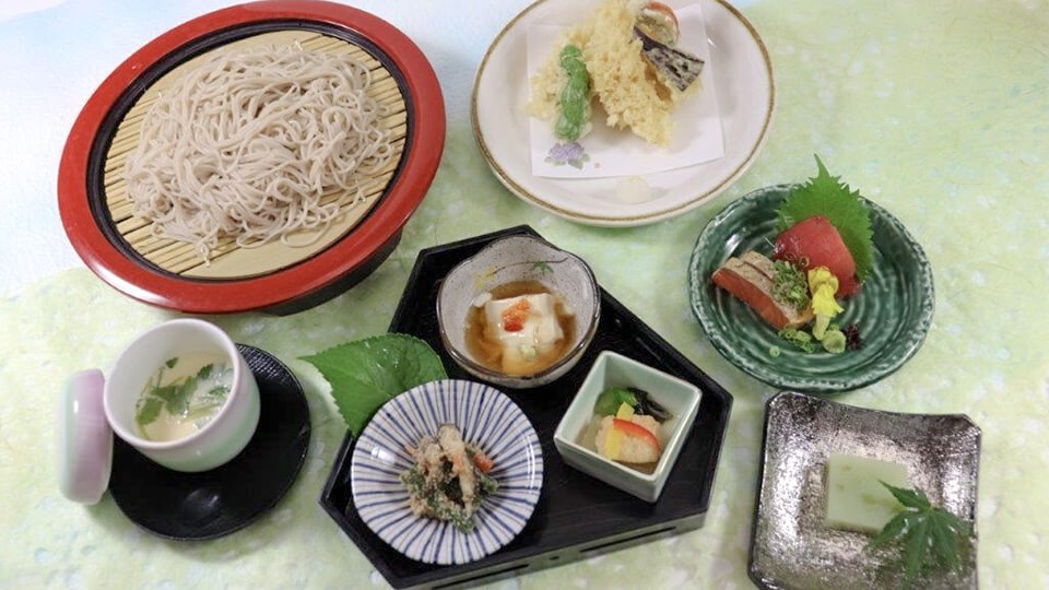 「深大寺 水神苑」の「蕎麦御膳」