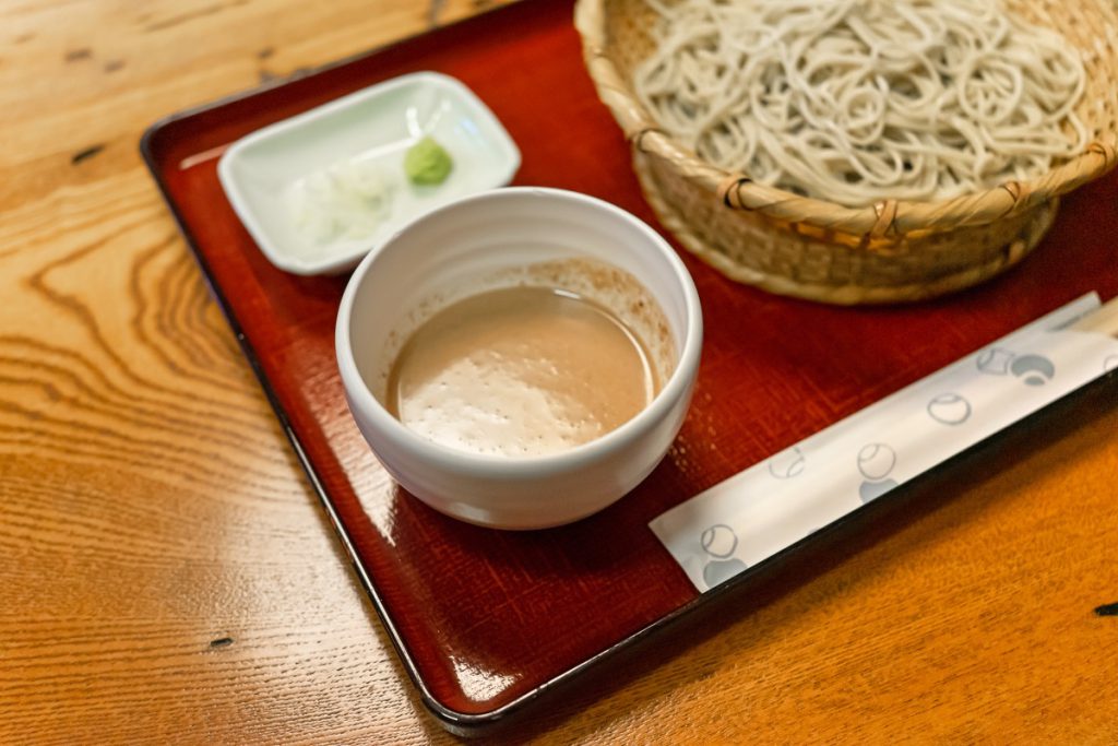 深大寺そば「一休庵」の「胡桃だれ」