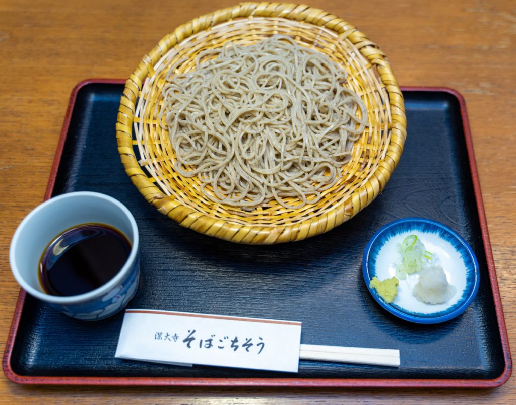 深大寺そば「そばごちそう門前」の「あらびき蕎麦」