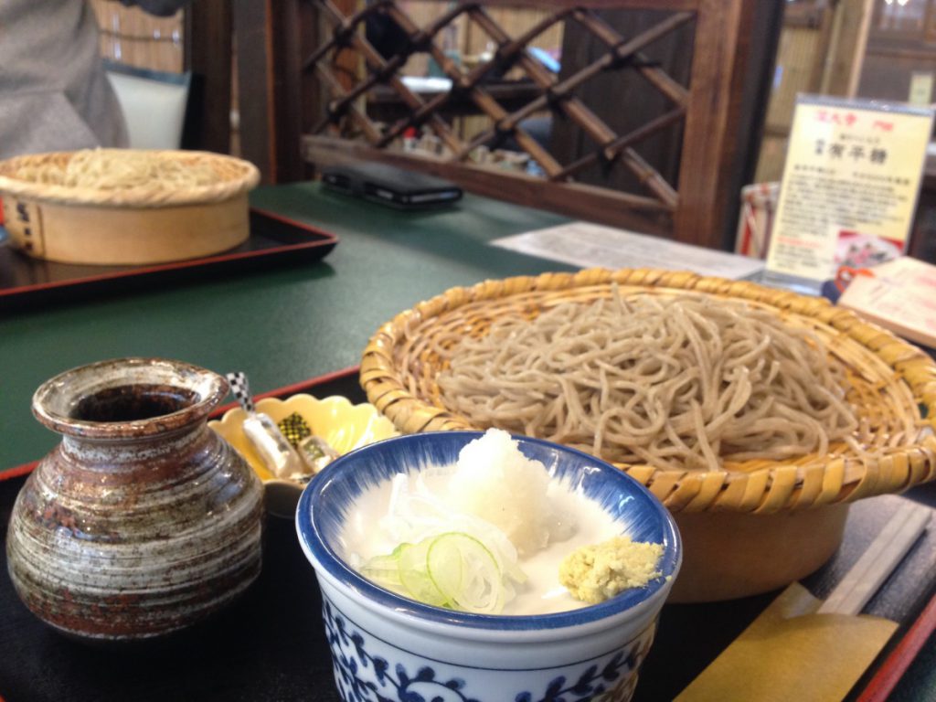 深大寺そば「そばごちそう門前」の「あらびきそば」