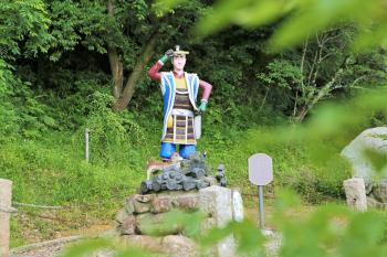 吉備津彦神社に存在するももたろう像