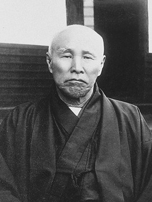 日本の第8代、第17代の内閣総理大臣であり、早稲田大学の創設者「大隈重信」のモノクロ顔写真。