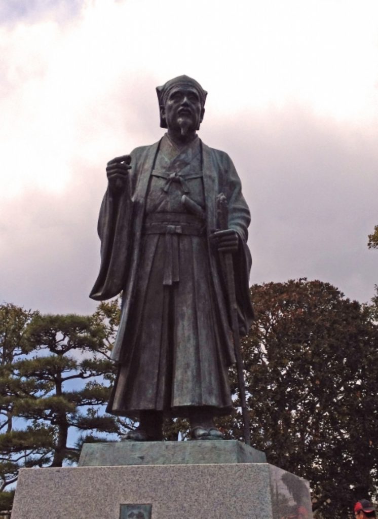 水戸黄門として知られている徳川光圀像の様子。
