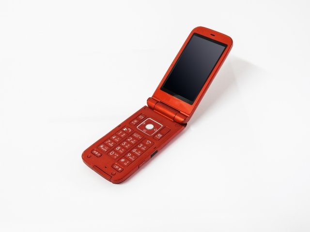 赤いガラパゴス携帯。