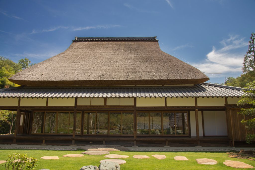 茶房「含空院」の外観。