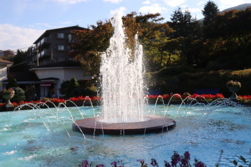 箱根強羅公園の噴水の様子。
