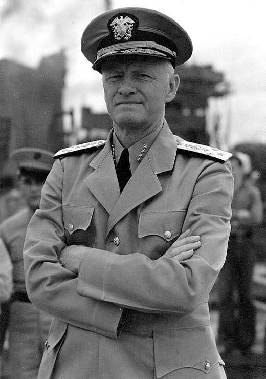 アメリカ海軍のチェスター・ニミッツ元帥のモノクロ写真。