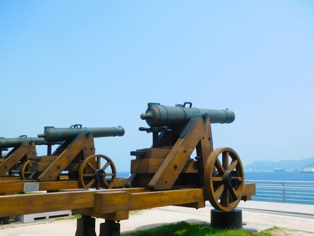 大砲の写真。