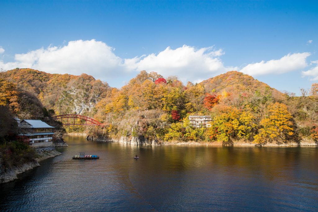 帝釈峡。美しい紅葉の景観。