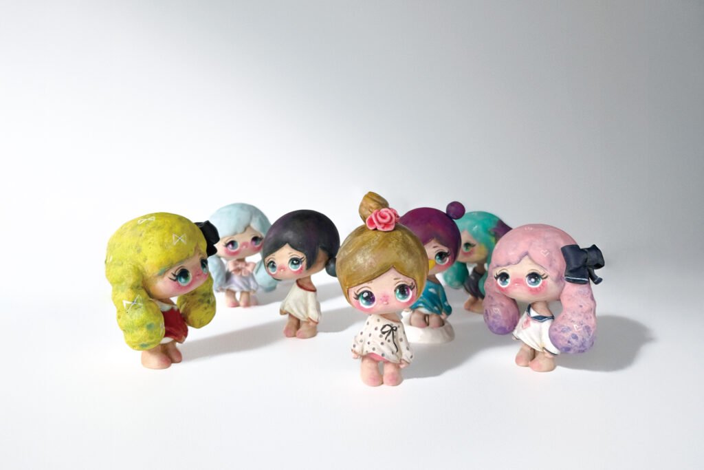 小林亜沙《memecoシリーズ 立体作品》