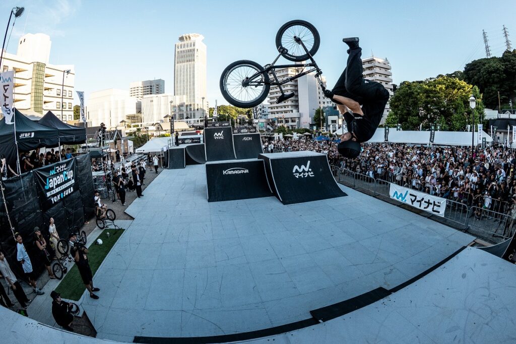 Rim Nakamura performing in the Men’s Elite BMX Freestyle Park category at Mynavi JapanCup Yokosuka