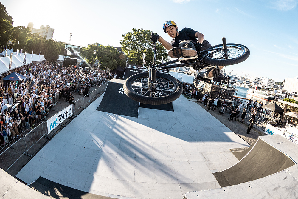Rim Nakamura performing in the Men’s Elite BMX Freestyle Park category at Mynavi JapanCup Yokosuka